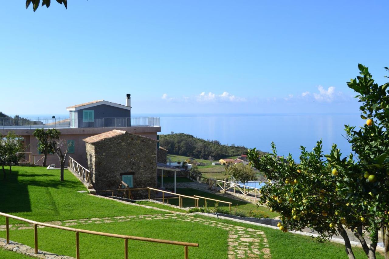 Borgo Rosso Di Sera Resort San Lucido Luaran gambar