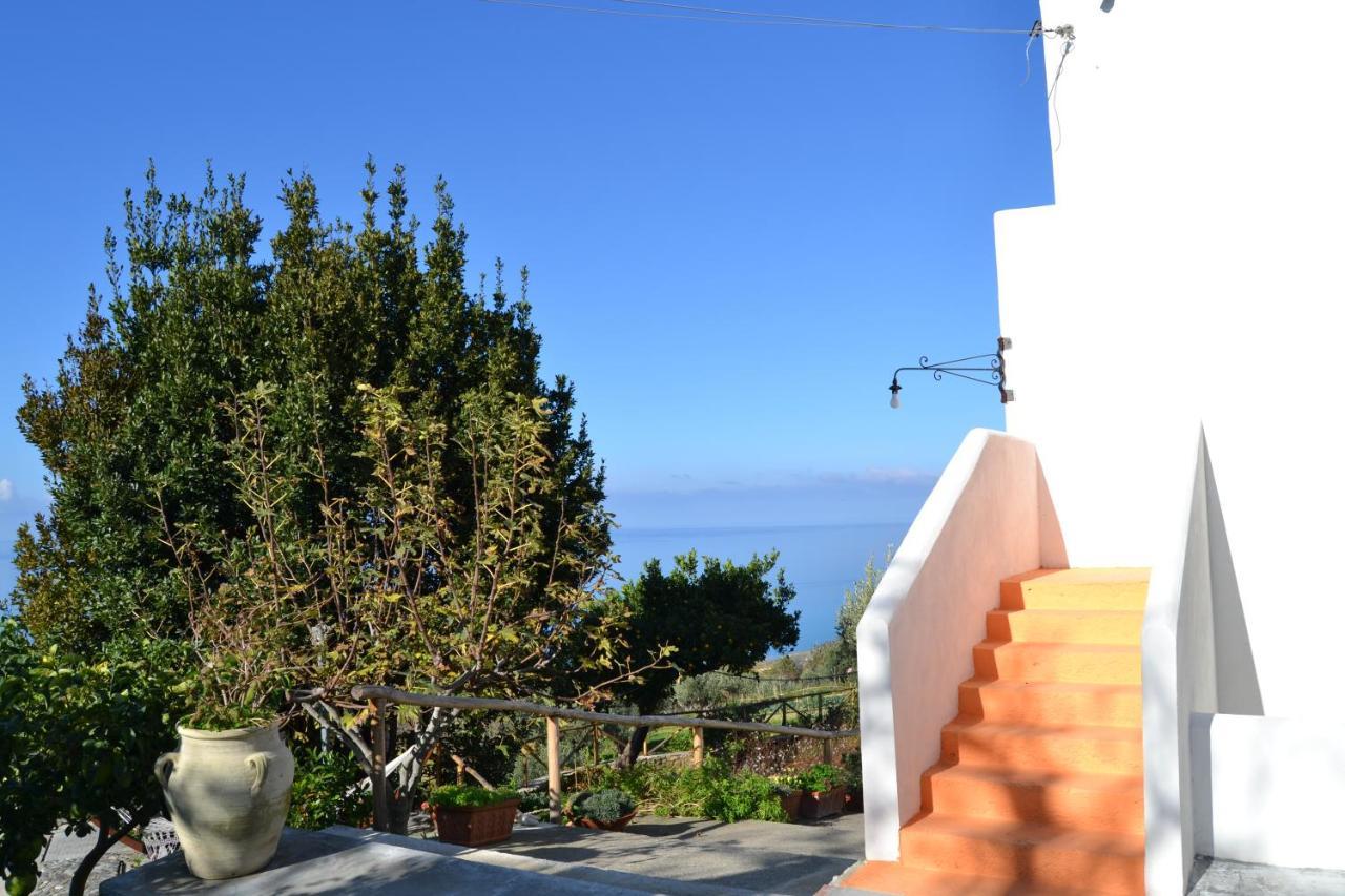 Borgo Rosso Di Sera Resort San Lucido Luaran gambar
