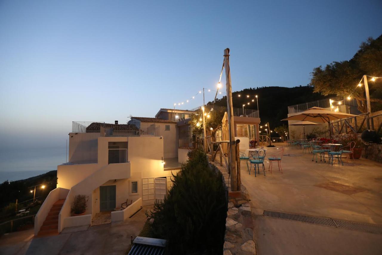 Borgo Rosso Di Sera Resort San Lucido Luaran gambar