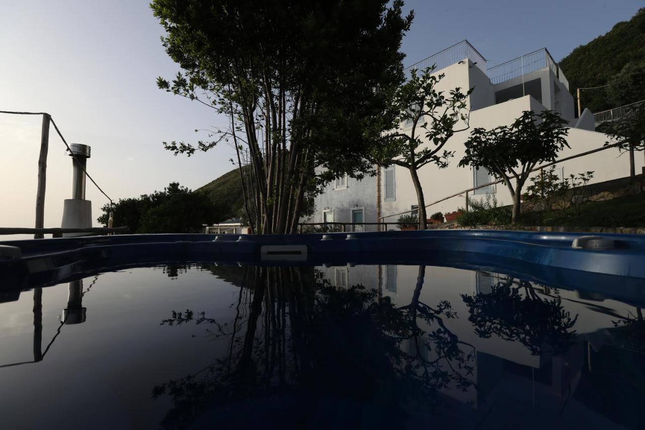 Borgo Rosso Di Sera Resort San Lucido Luaran gambar